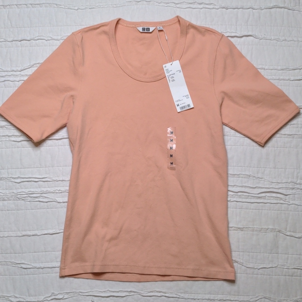 ⭐Peach shirt